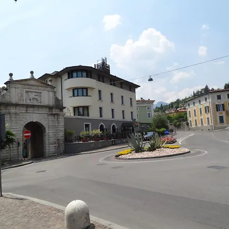 Rivalta Life Style 호텔 4*