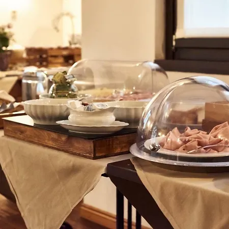 호텔 Rivalta Life Style 4*