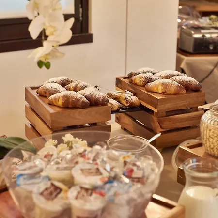 호텔 Rivalta Life Style 4*